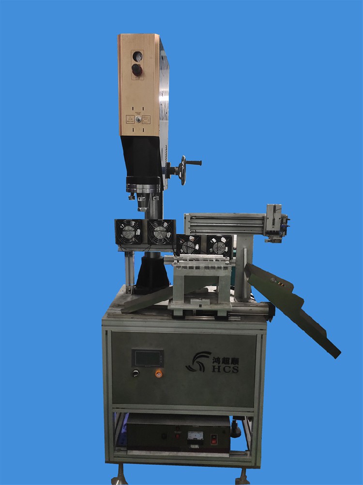 滑臺(tái)式自動(dòng)水口振落機(jī)